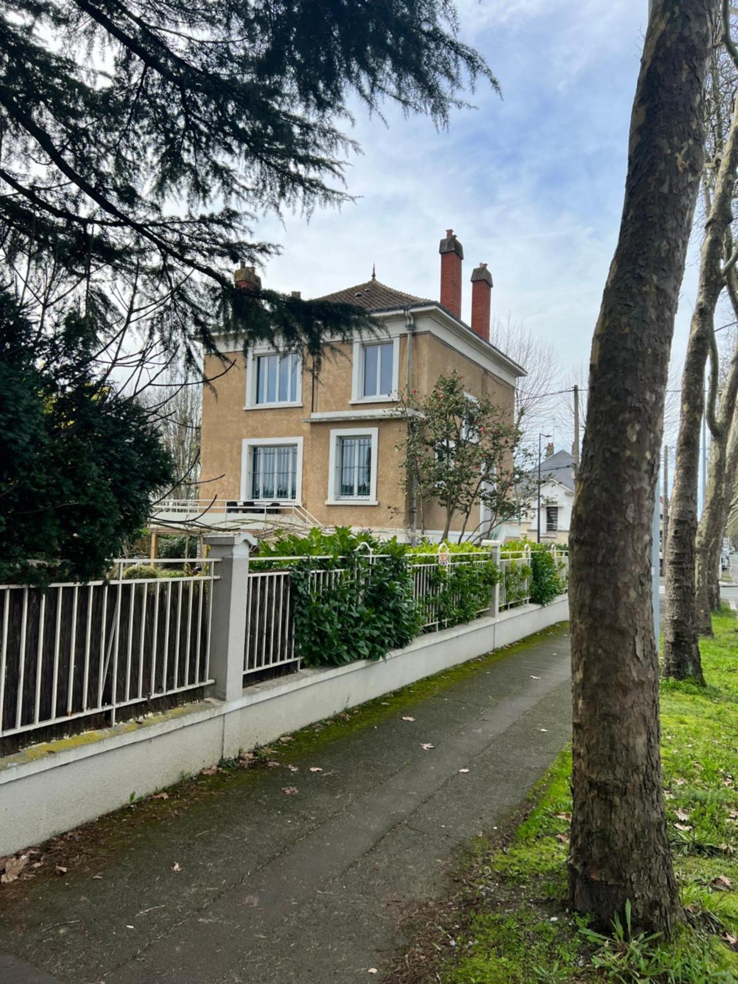 Le Grand Bedier Angers Exterior foto